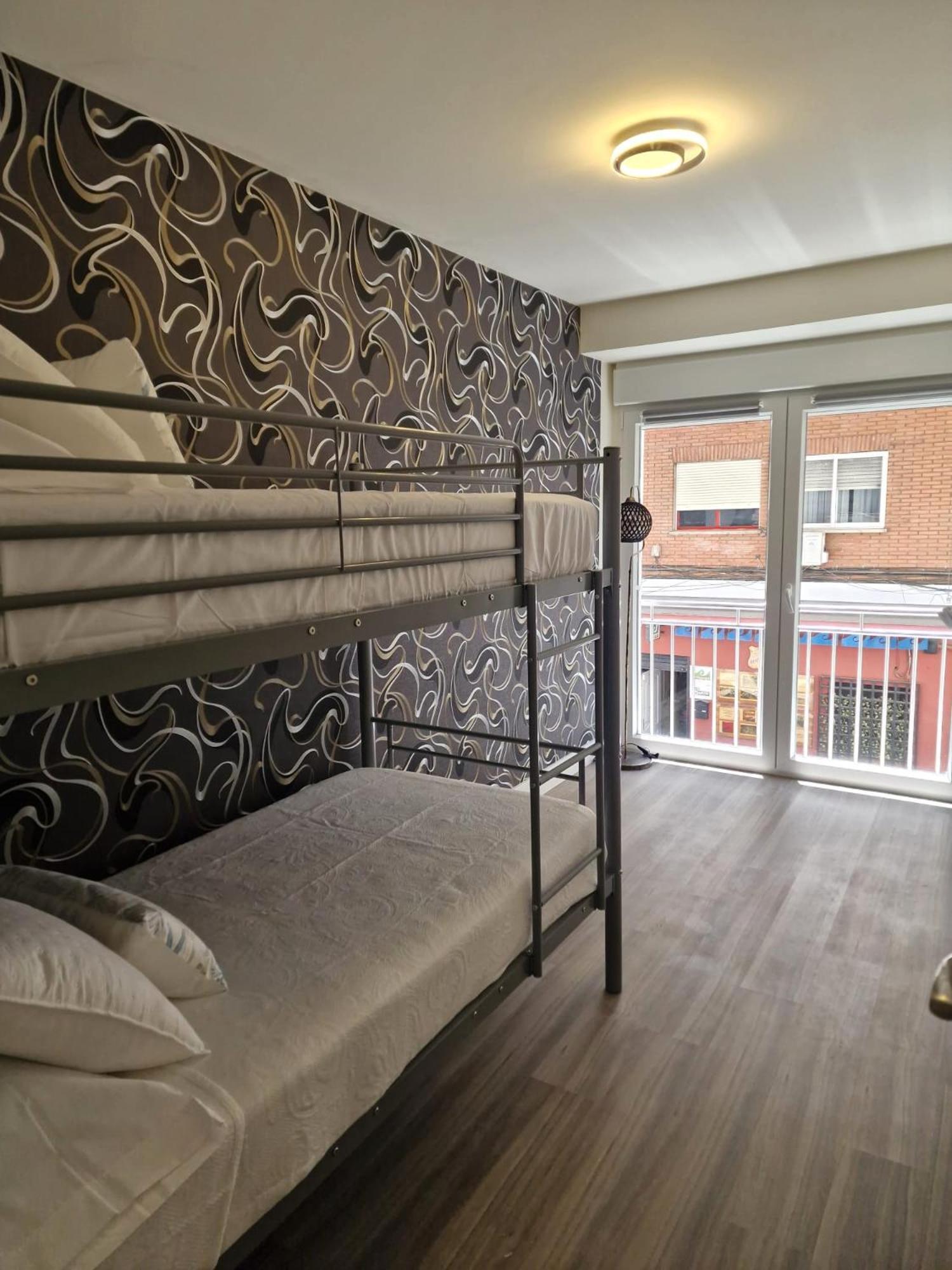 Madrid Suites Exteriör bild